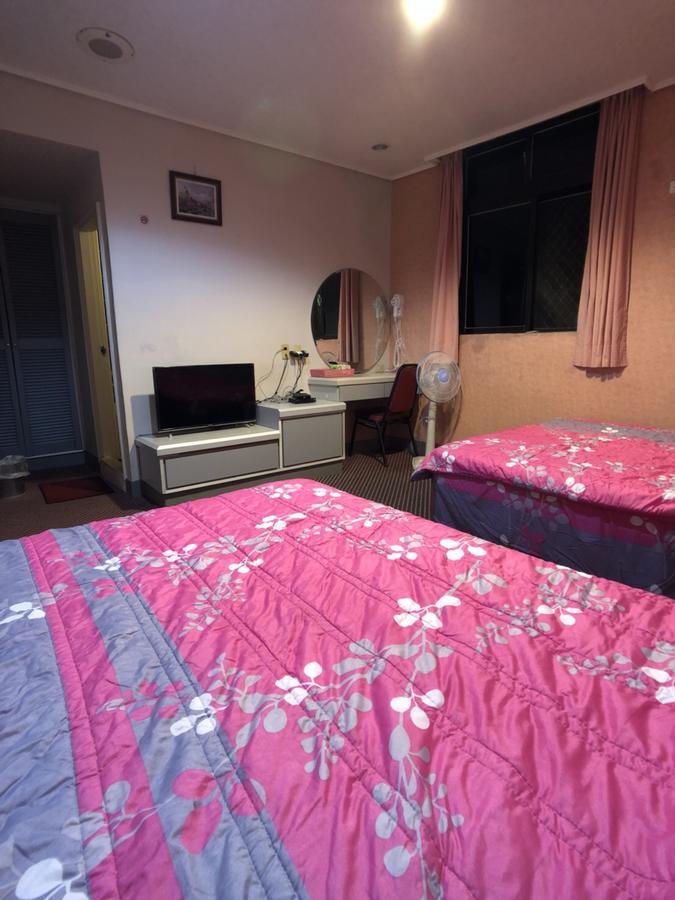 Ya Shi Deng Hotel Цзяосі Екстер'єр фото