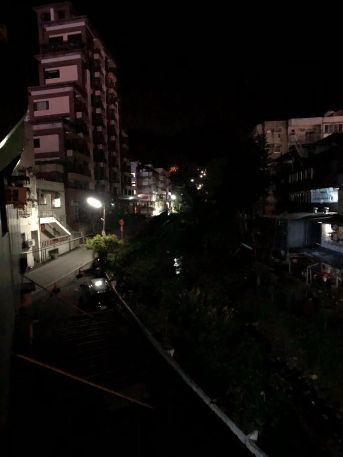 Ya Shi Deng Hotel Цзяосі Екстер'єр фото